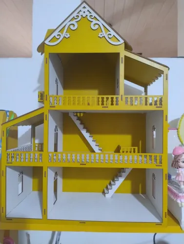 Casinha com móveis
