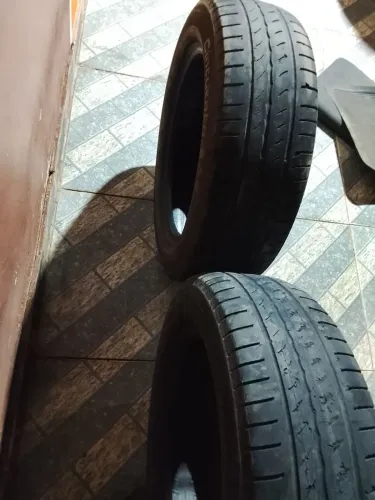 Vendo 2 pneus 185/60 15
