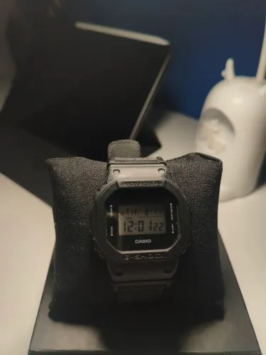 G-Shock DW-5600BB Blackout Quadrado Original