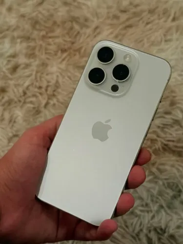 iPhone 15 pro 256gb