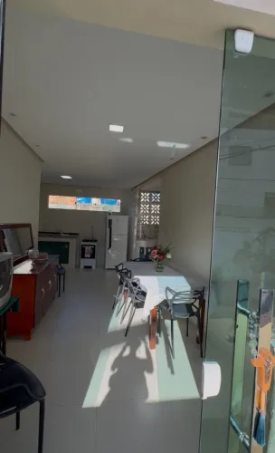 CASA DISPONÍVEL PARA VERANEIO