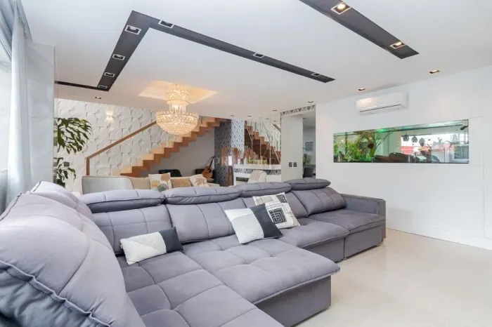 Casa com 4 dormitórios para alugar, 200 m² - Santa Cândida - Experimente o Atendimento Bou