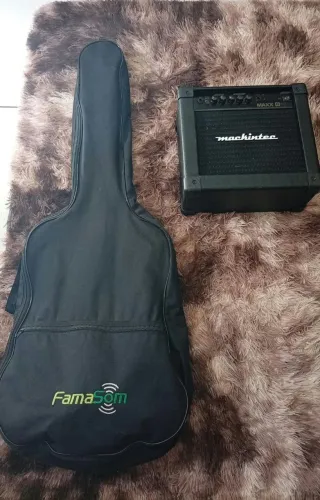 Vendo Guitarra Condor Completa ( Caixa ,cabo e capa Bag)