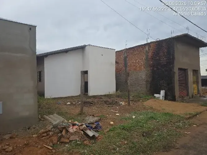 Imóvel com ótima proposta Terreno no Loteamento Antonio Caiado, Uberaba - MG, N. SN LT 15