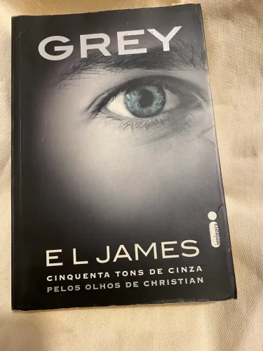 Livro grey 