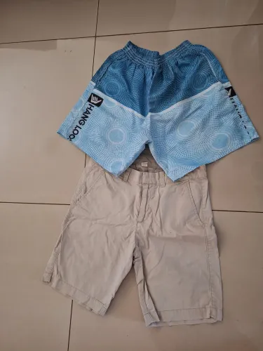 Bermudas tam 12 pouco tempo de uso