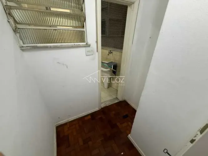 Apartamento : / Residencial / Laranjeiras
