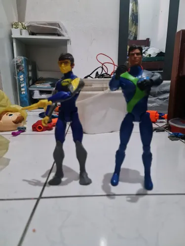 Bonecos Max Steel articulado