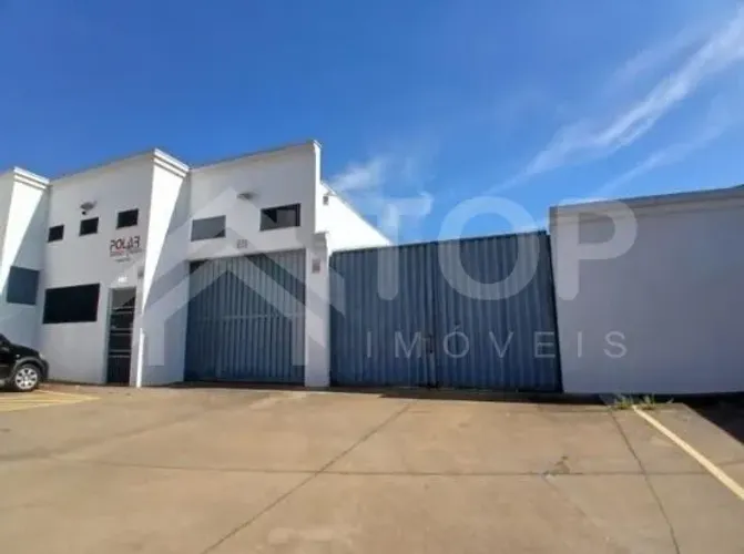 Locação de Comercial / Barracão/Galpão na cidade de São Carlos
