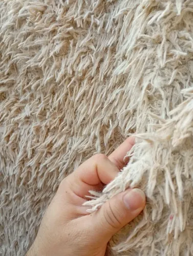 Tapele felpudo shaggy peludo grande ,na cor bege de 2x30 dois metros e trinta