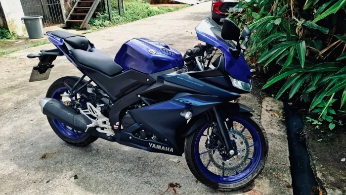 Yamaha R15