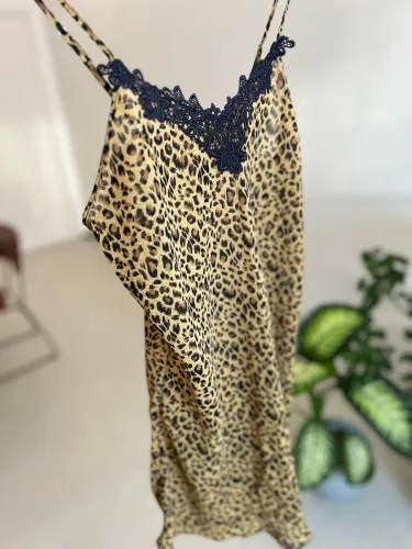 Camisola de Onçinha M Renda Preto