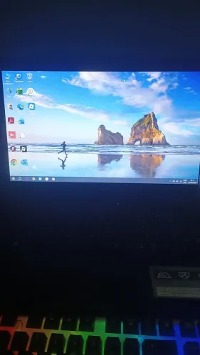 Vende-se notebook e acessórios