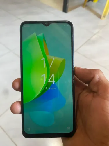 Celular tecno