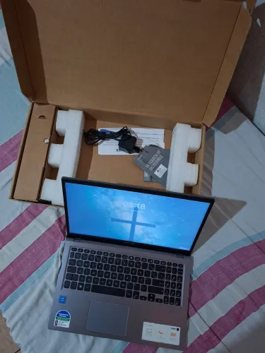Vendo notebook ASUS