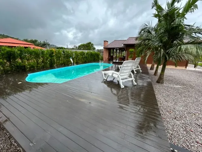 Casa de Sítio com piscina para Temporada - Reserve com Segurança pelo Airbnb