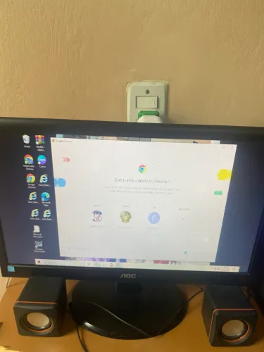 Monitor com defeito
