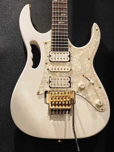 Ibanez Jem White(Steve Vai)