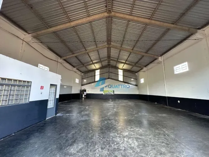 Barracão para locação com 950 m² em Cambé - Avenida José Bonifácio
