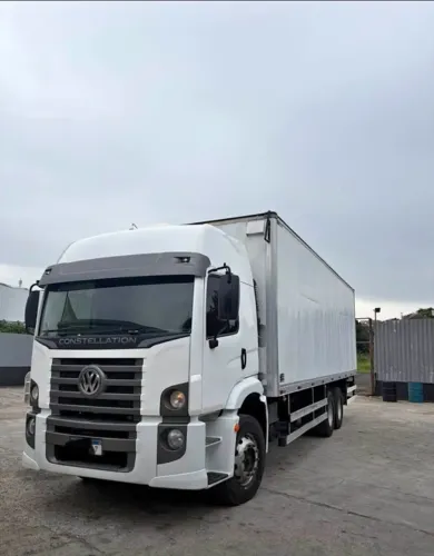 Volkswagen constellation 24-280 2014