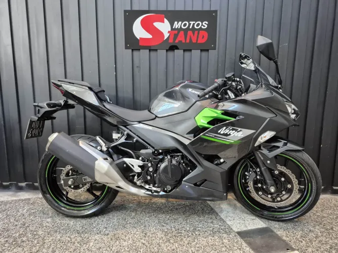 Kawasaki Ninja 300 cc 