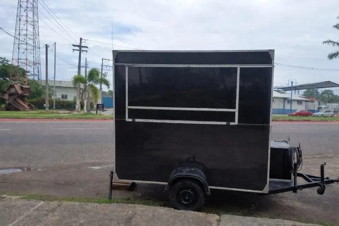 Trailer pronto pra trabalhar