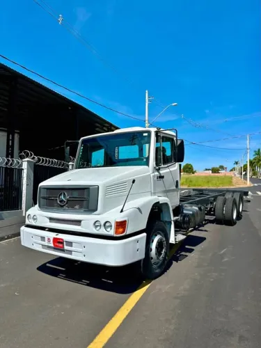 Mercedes-Benz 1620 2009