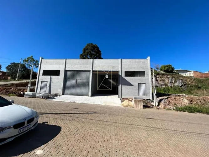 DESTAK IMÓVEIS VENDE: Pavilhão novo, localizado no bairro Industrial e