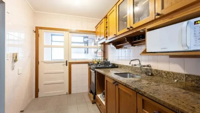 Apartamento com 68 metros 2 quartos 1 vaga no bairro Jardim Botânico - Porto Alegre - RS