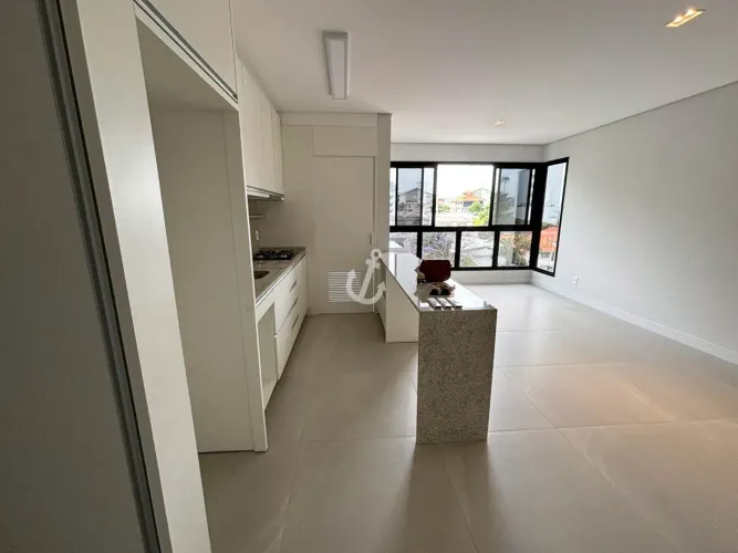 Apartamento novo em Coqueiros, Florianópolis