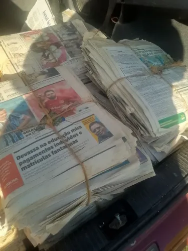 Jornal velho pets oficina 