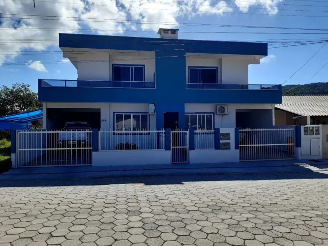 Casa para temporada em Zimbros 