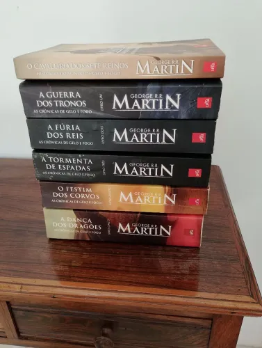 Coleção Game of Thrones 5 Volumes + O Cavaleiro dos Sete Reinos