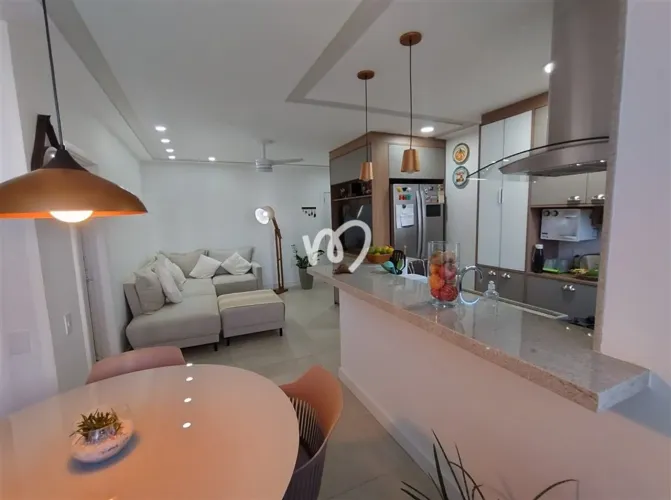 Apartamento double suites modernizado vista mar Praia