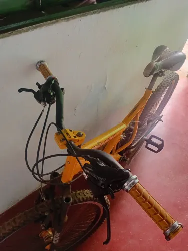 Bicicleta aro 26, valor 300