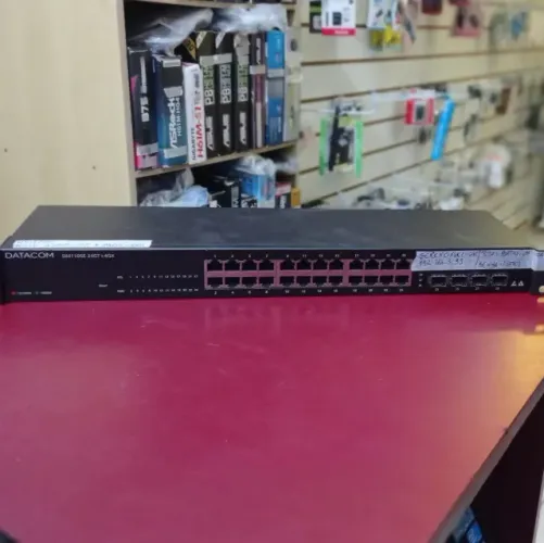 Switch Gigabit 24 portas Gerenciável +4 fibra, garantia de loja