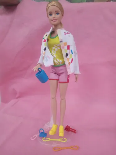 Barbie esportista Olimpíada Mattel, para sua coleção.