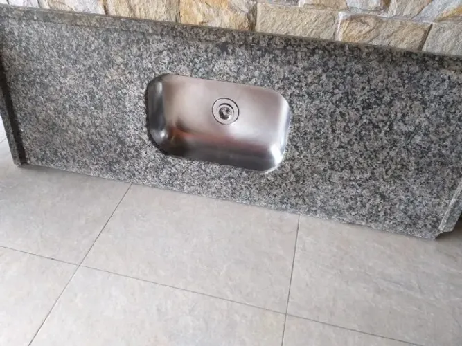 Pia de cozinha de granito Curumbá