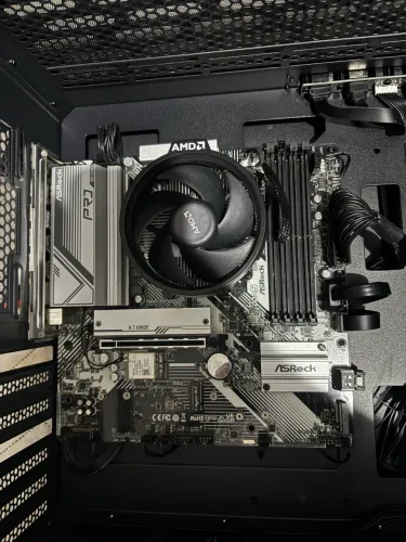 A620M PRO RS WIFI ASROCK + Ryzen 7 8700G