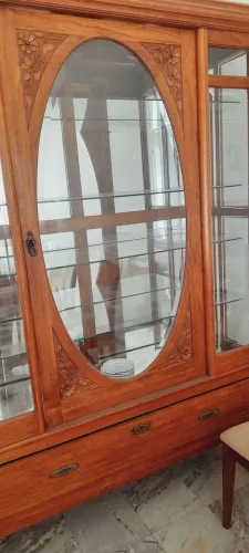 Cristaleira Antiga
