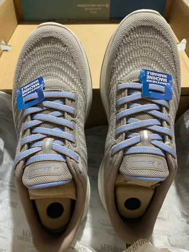 Skechers novo nunca usado