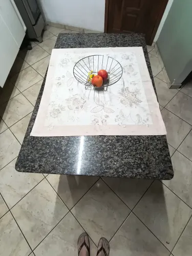 Mesa tampo de mármore
