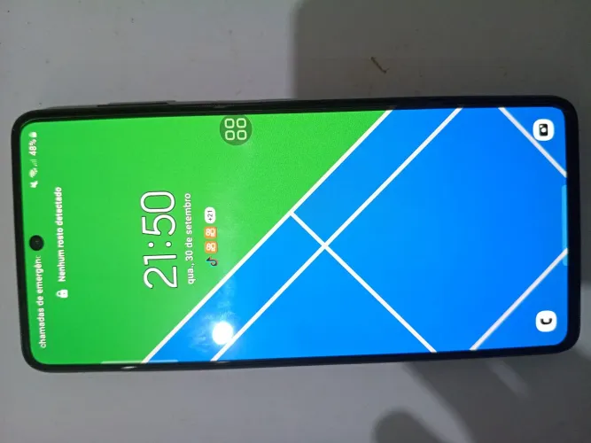 Celular M52 G5 botão desliga com defeito preço a negociar