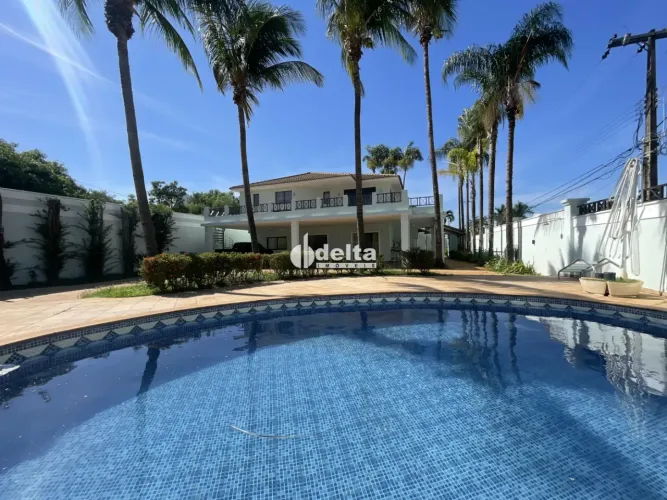 Casa residencial com 4 suítes, Bairro Morada da Colina - Uberlândia