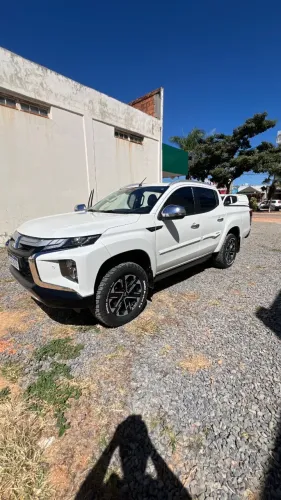 Mitsubishi L200 Triton Sport HPE-S 2.4 CD Dies. AUT 2024