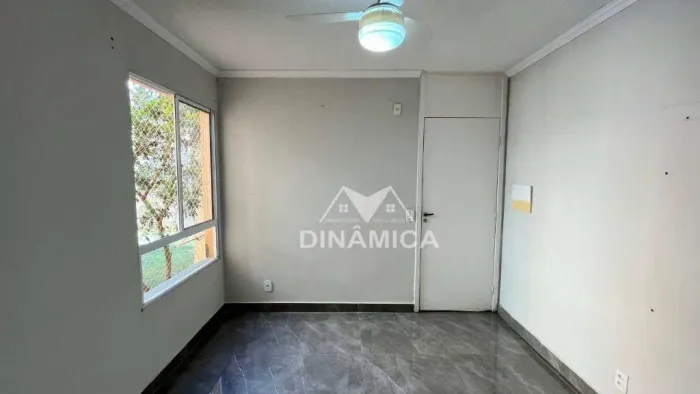 Apartamento com 2 dormitórios para alugar, 43 m² por R$ 1.200,00/mês - Loteamento Jardim d