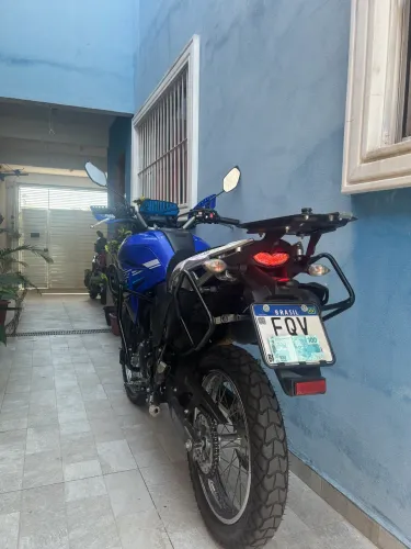 lander 250 azul único dono