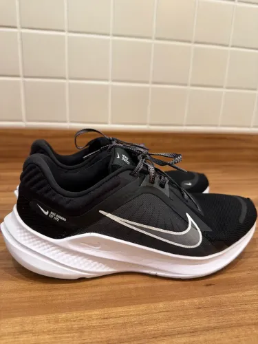Nike Quest 5 feminino número 37