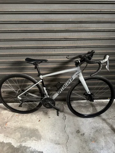 Bicicleta Specialized Diverge 