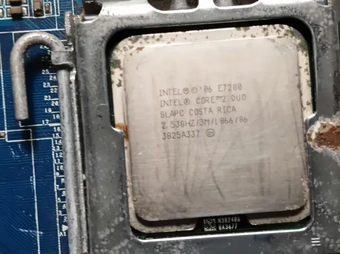 Placa ASRock DDR2 + Processador Core2 Duo E7200
